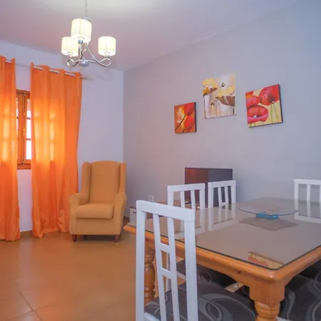 Apartamento Centrico En Conil Con Balcon Privado, Aire Acondicionado Y Garaje Para Familia Conil De La Frontera Exterior photo