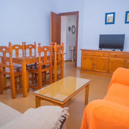 Apartamento Centrico En Conil Con Balcon Privado, Aire Acondicionado Y Garaje Para Familia Conil De La Frontera Exterior photo
