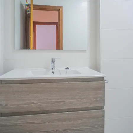 Apartamento Centrico En Conil Con Balcon Privado, Aire Acondicionado Y Garaje Para Familia Conil De La Frontera Exterior photo