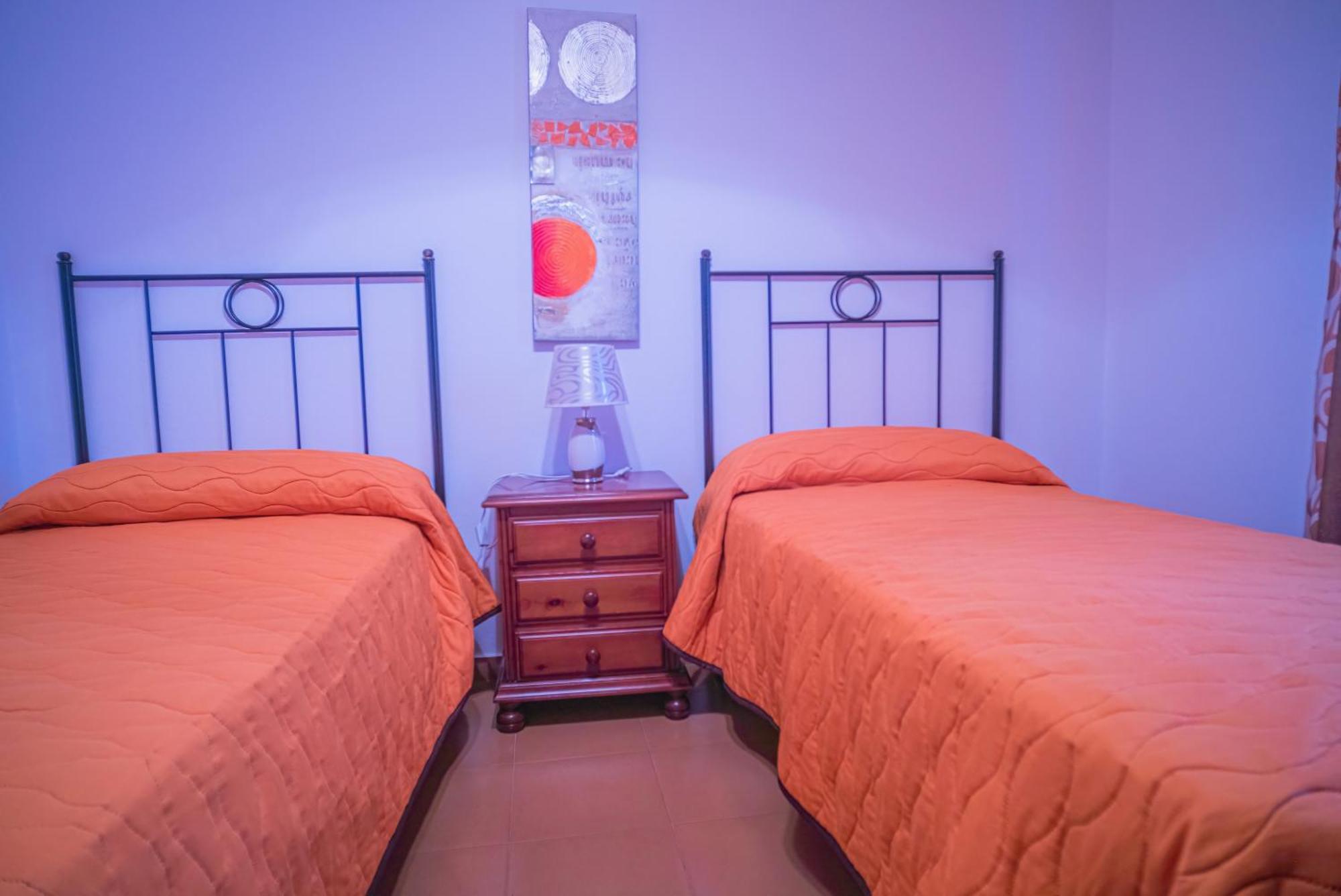 Centrico En Conil Con Balcon Privado, Aire Acondicionado Y Garaje Familia * Conil De La Frontera