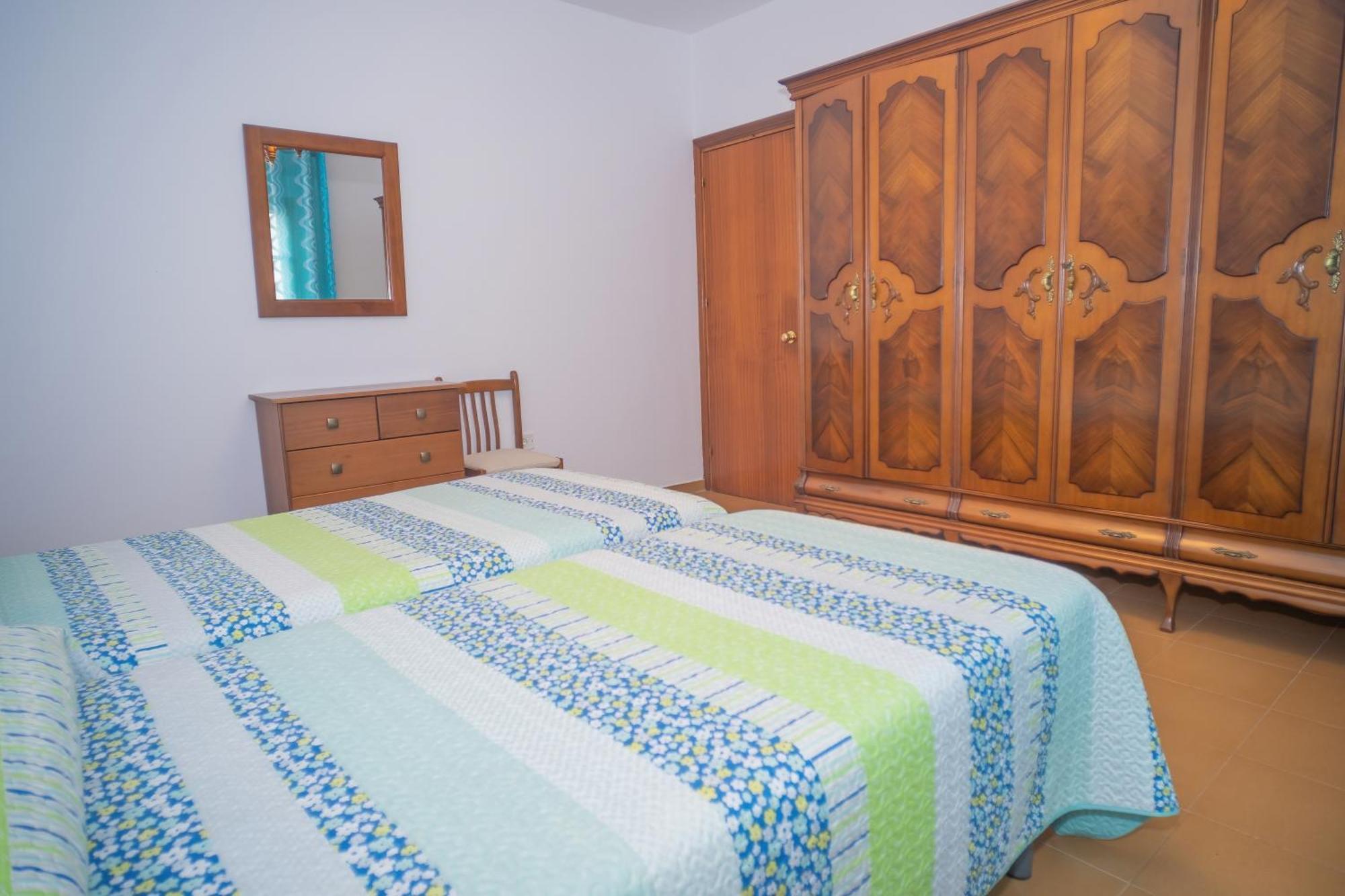 Apartment Centrico En Conil Con Balcon Privado, Aire Acondicionado Y Garaje Familia *